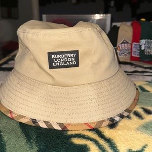 Burberry bucket hat, worn once.